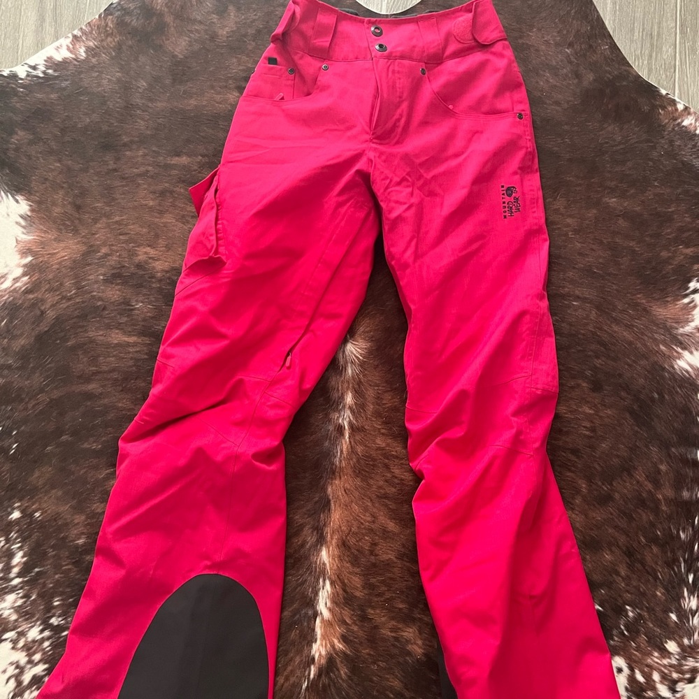 Mountain hardwear snow pants- hot pink